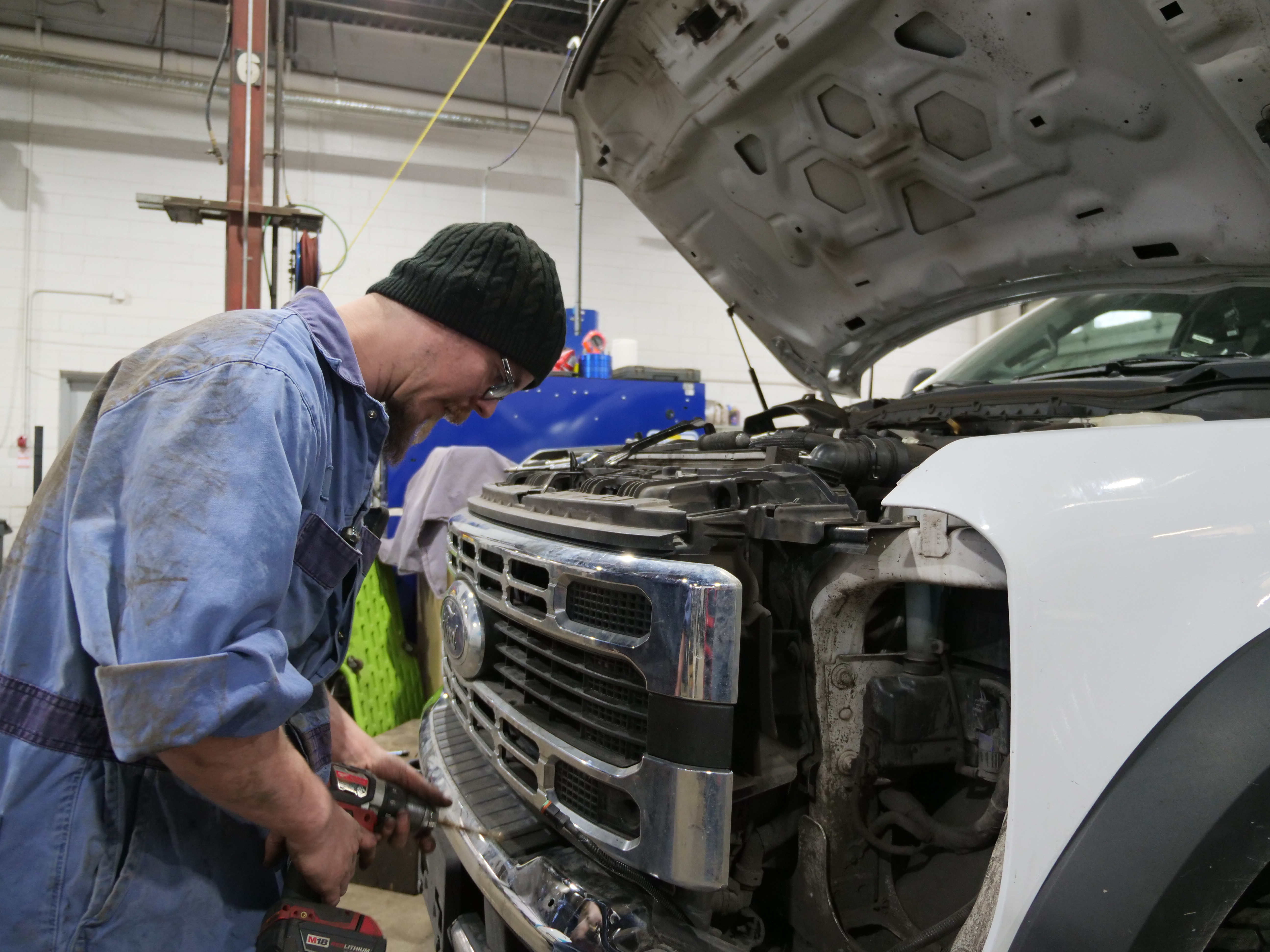 Going Paperless in Heavy-Duty Repair: Boost Efficiency and Profit